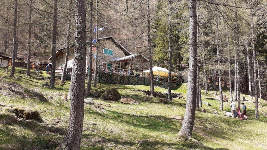 Rifugio GEAT Val Gravio Hotel Villar Focchiardo Esterno foto